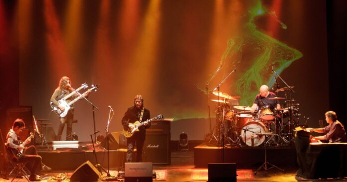 Steve Hackett cantante